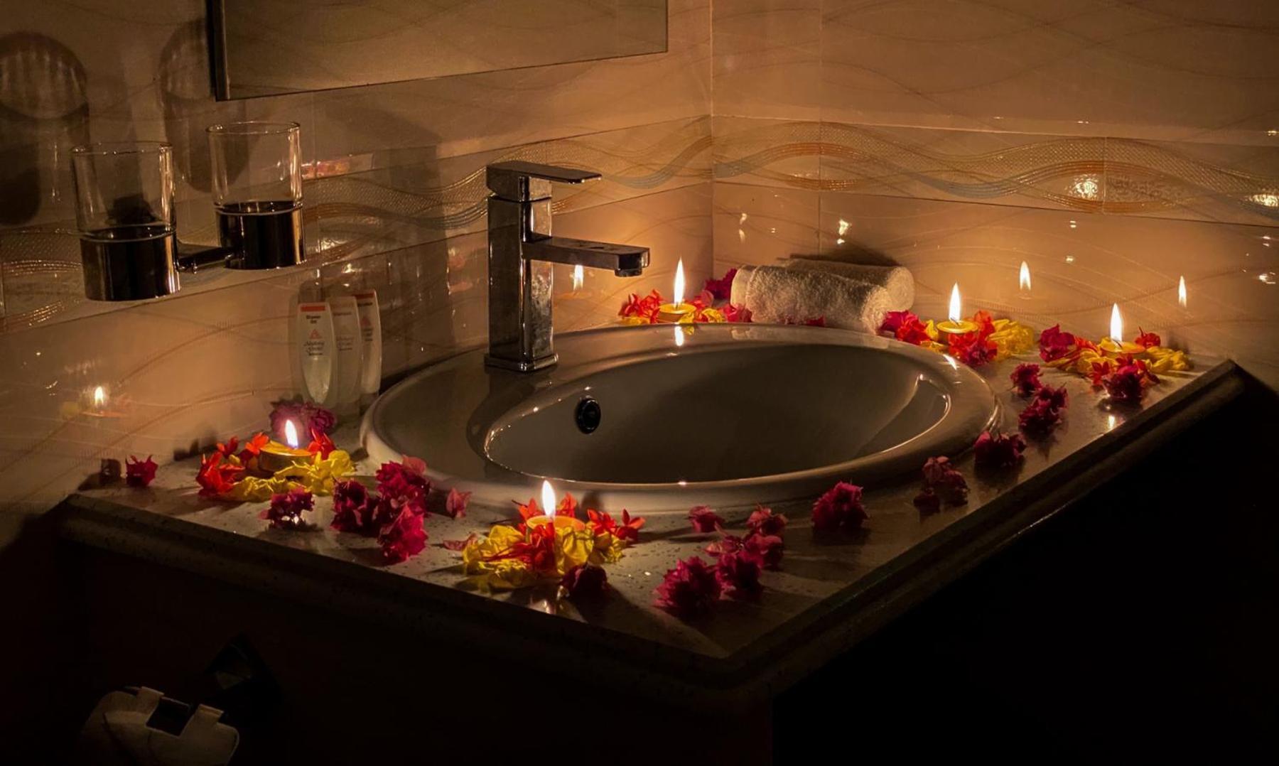 Abuharee Grand Hotel Addu Atoll Kültér fotó